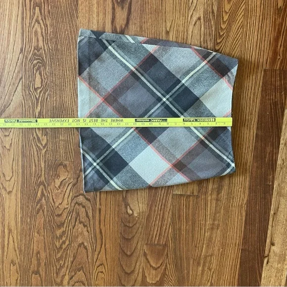 EUC Talbots Wool Blend Plaid Pencil Skirt for Work - Picture 6 of 6